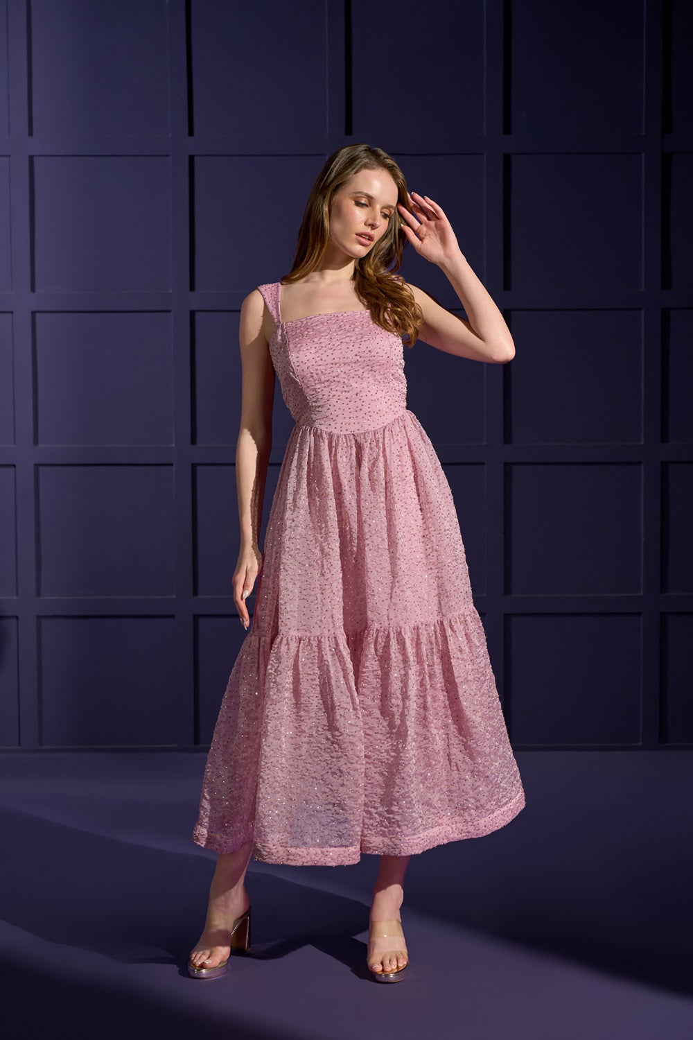 Alexis Midi Dress | Chic & Comfortable For Any Occasion M Alexis Midi Dress | Chic & Comfortable For Any Occasion M