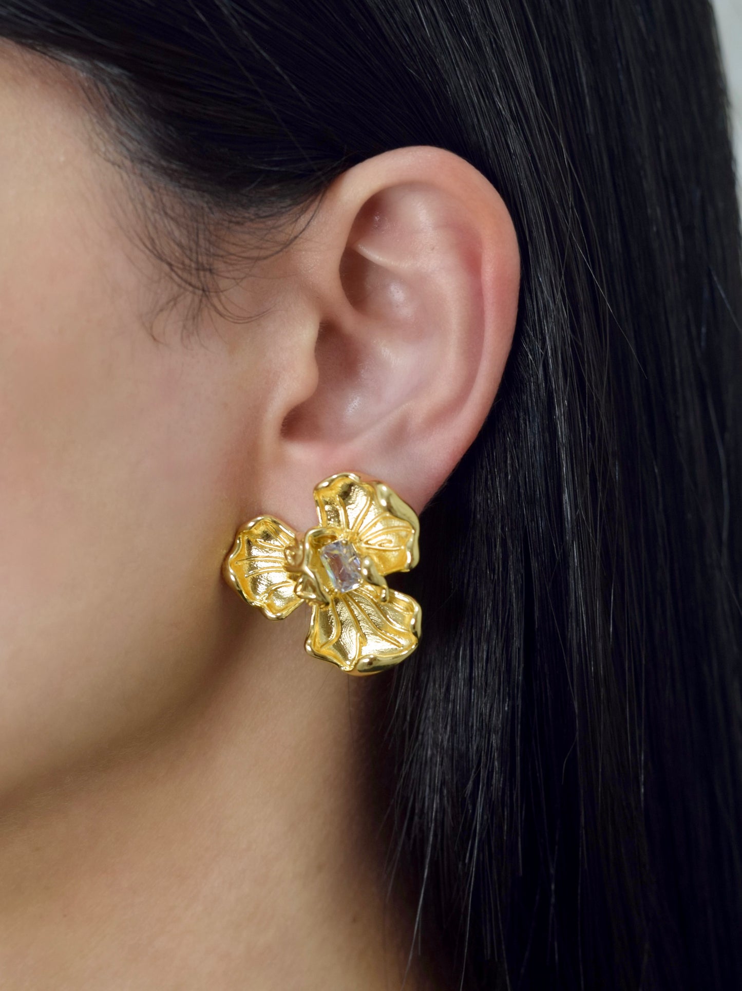 LOLA EARRINGS